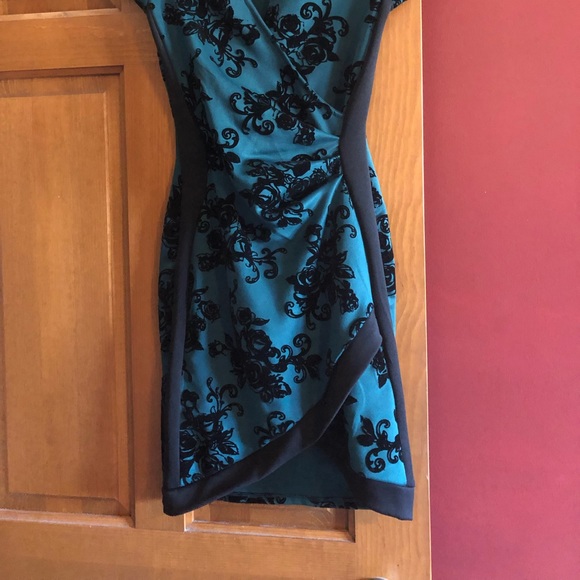 Emerald Green Semi-formal Dress - Picture 4 of 6